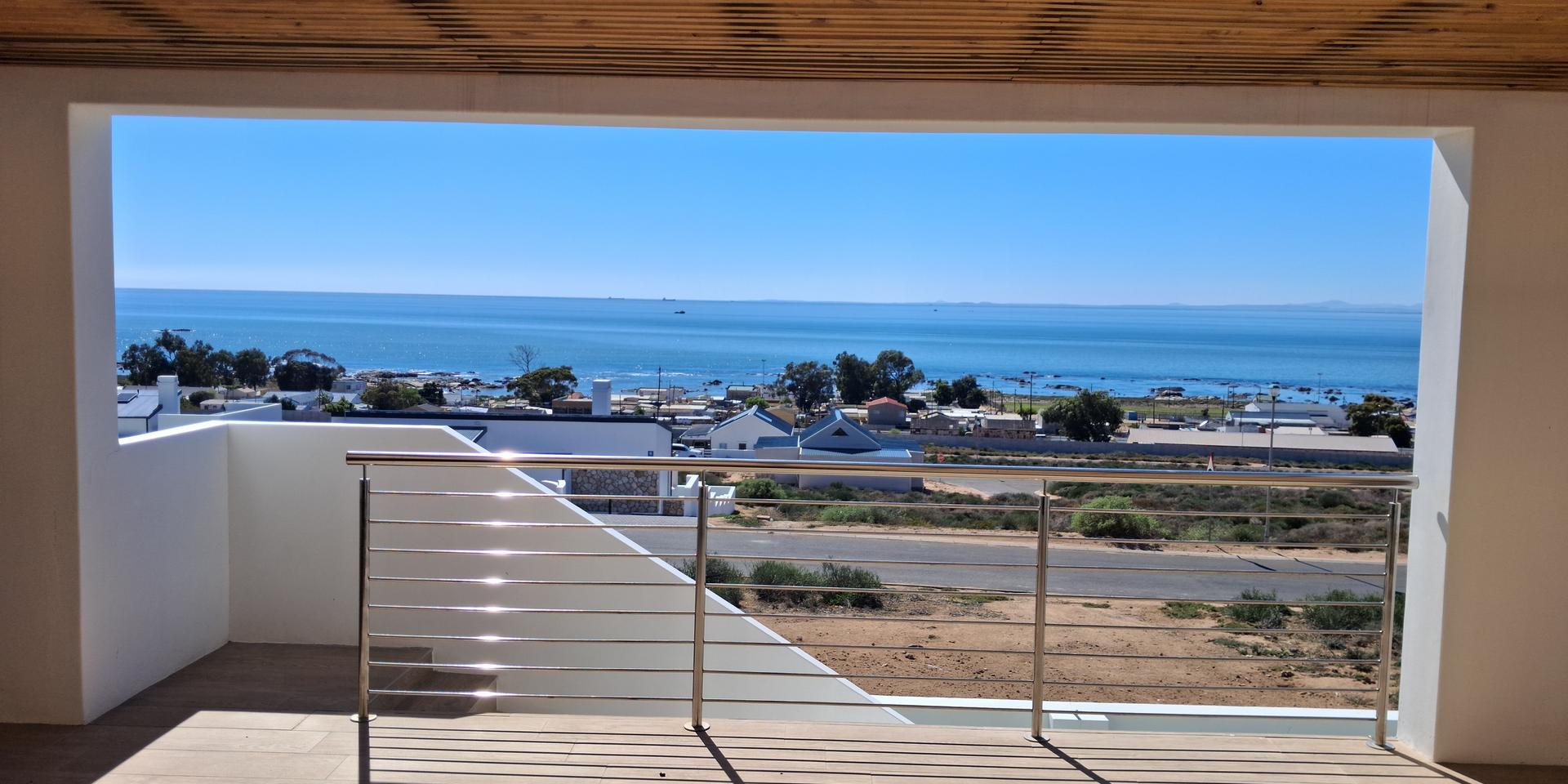 Image 2 of 6