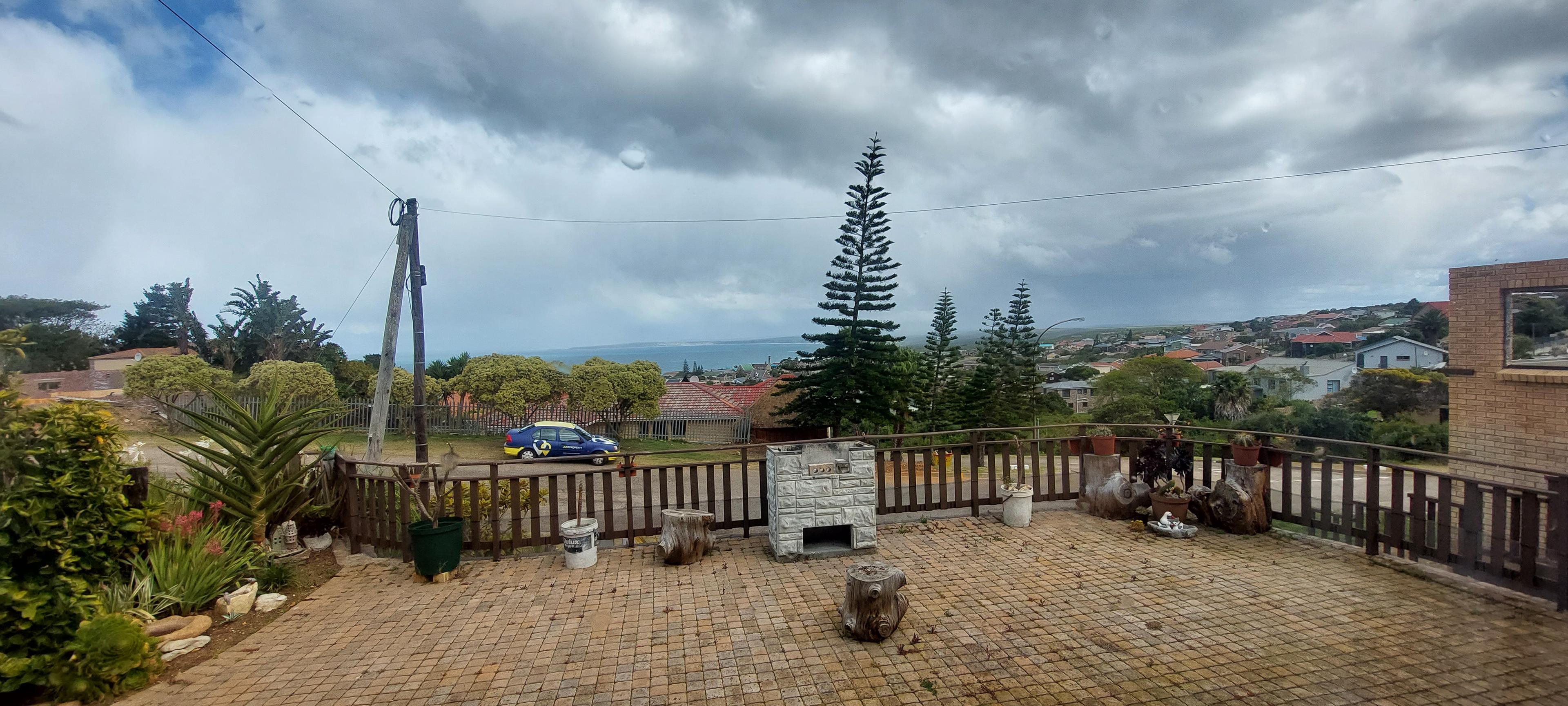 Image 4 of 6