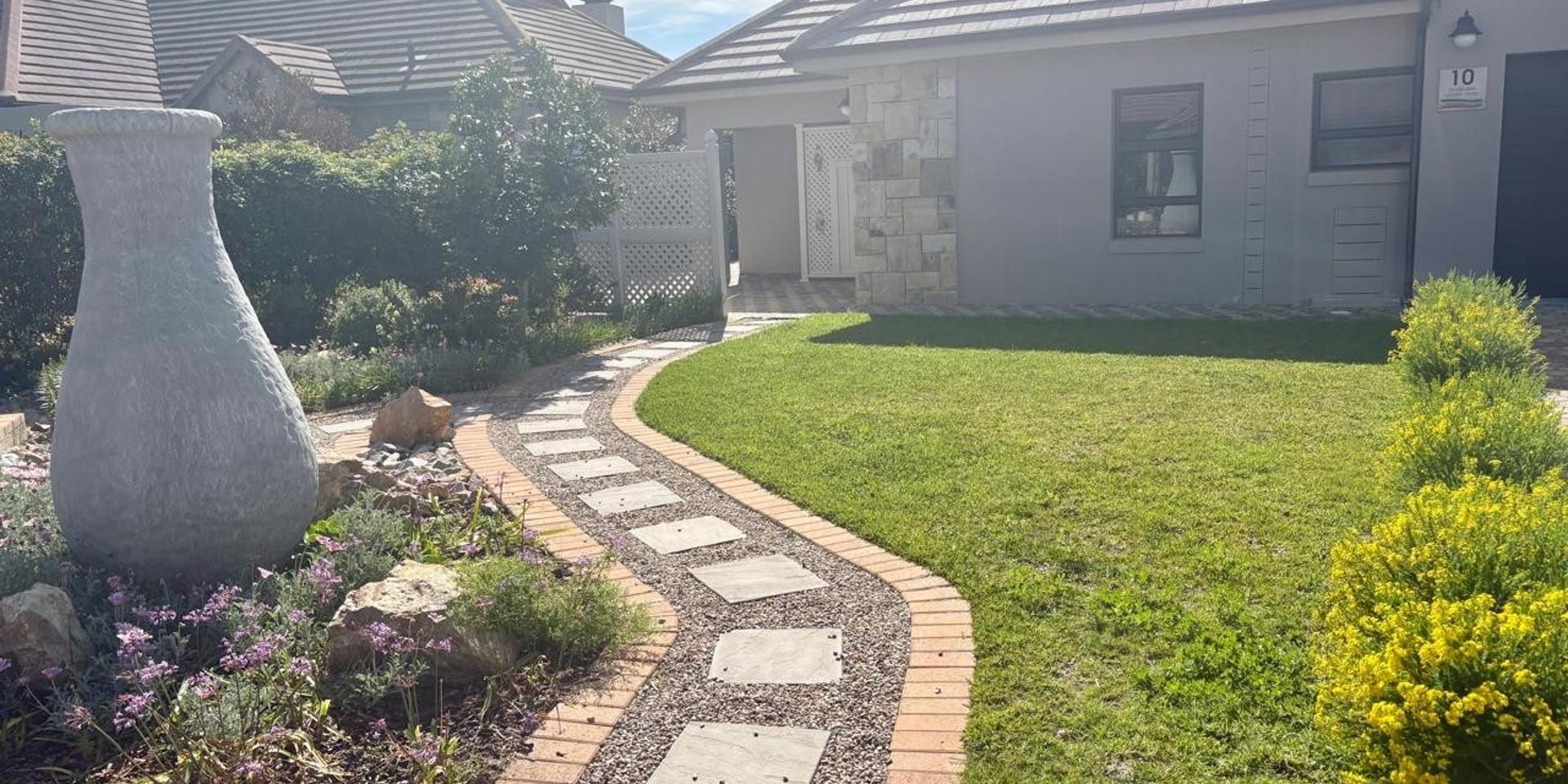 Image 2 of 6