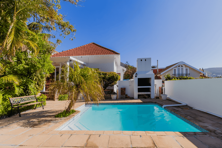 Main property image