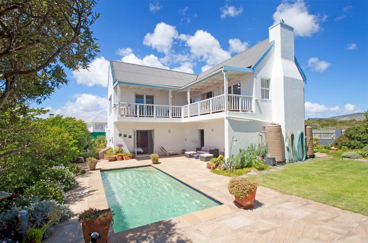 Main property image