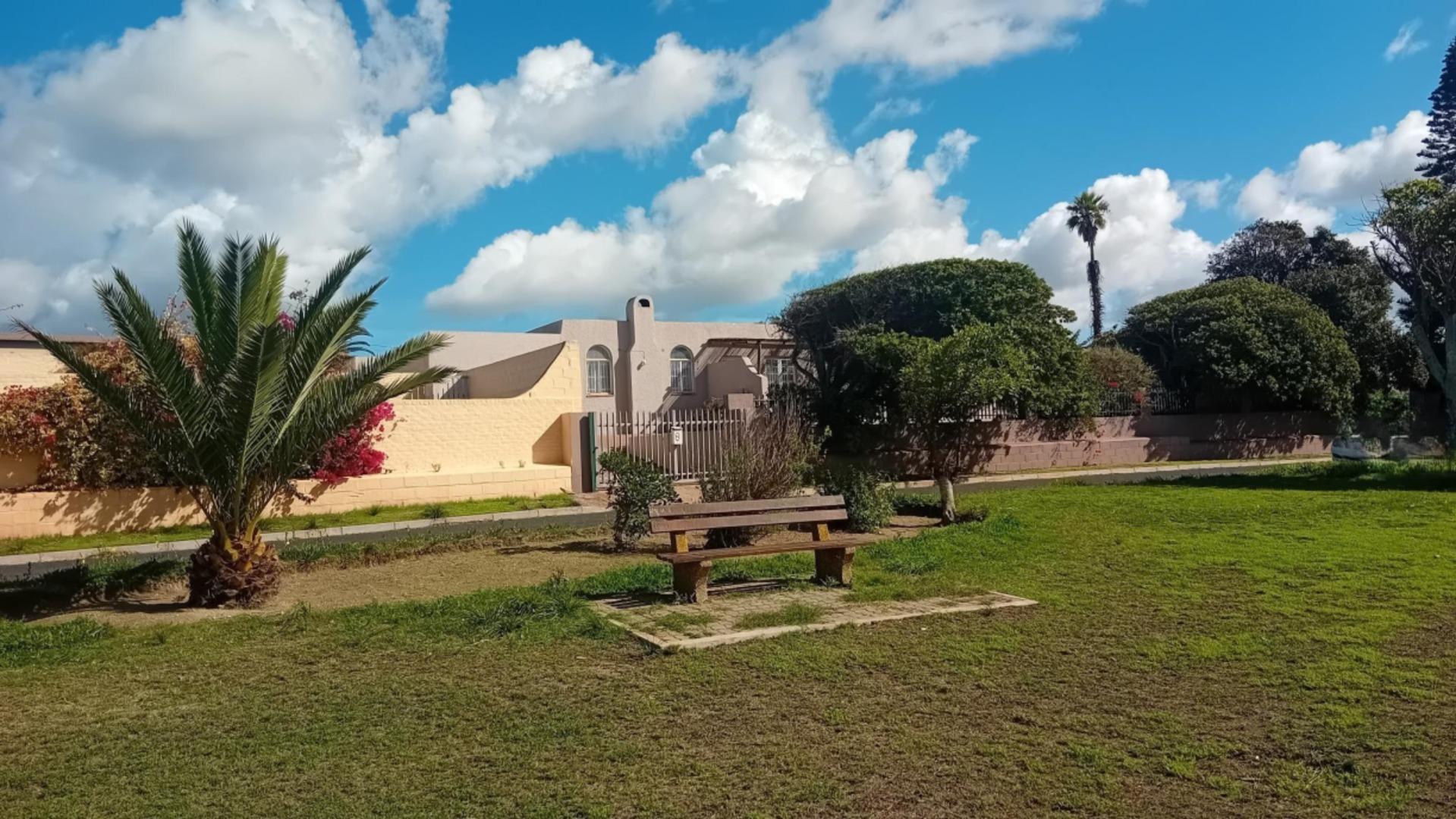 Image 4 of 6
