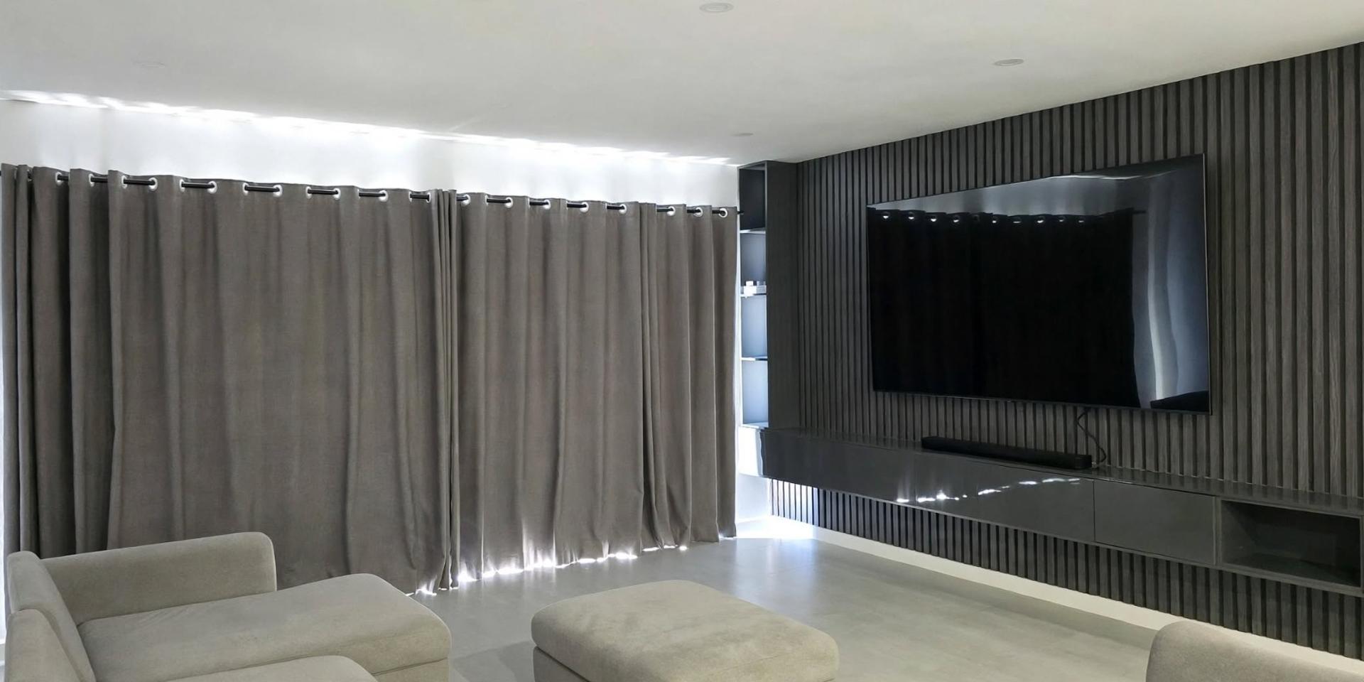 Image 2 of 6