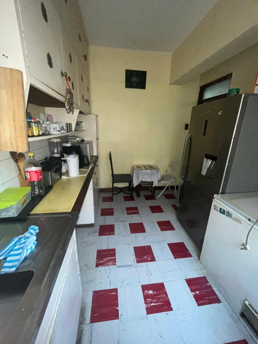 Image 2 of 6