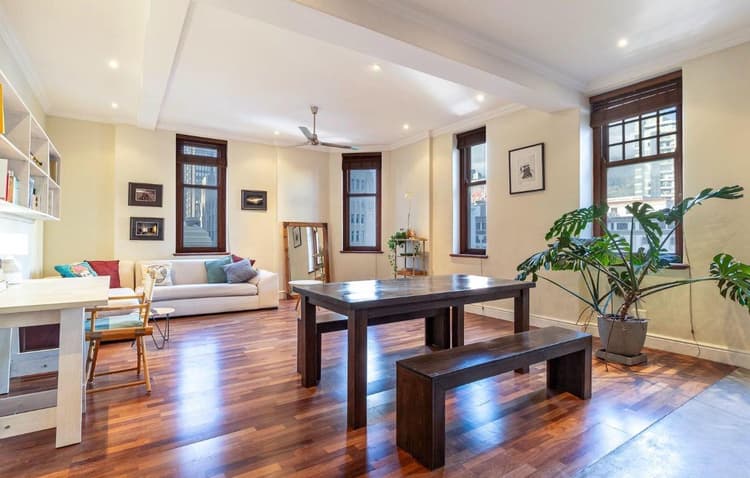 Main property image