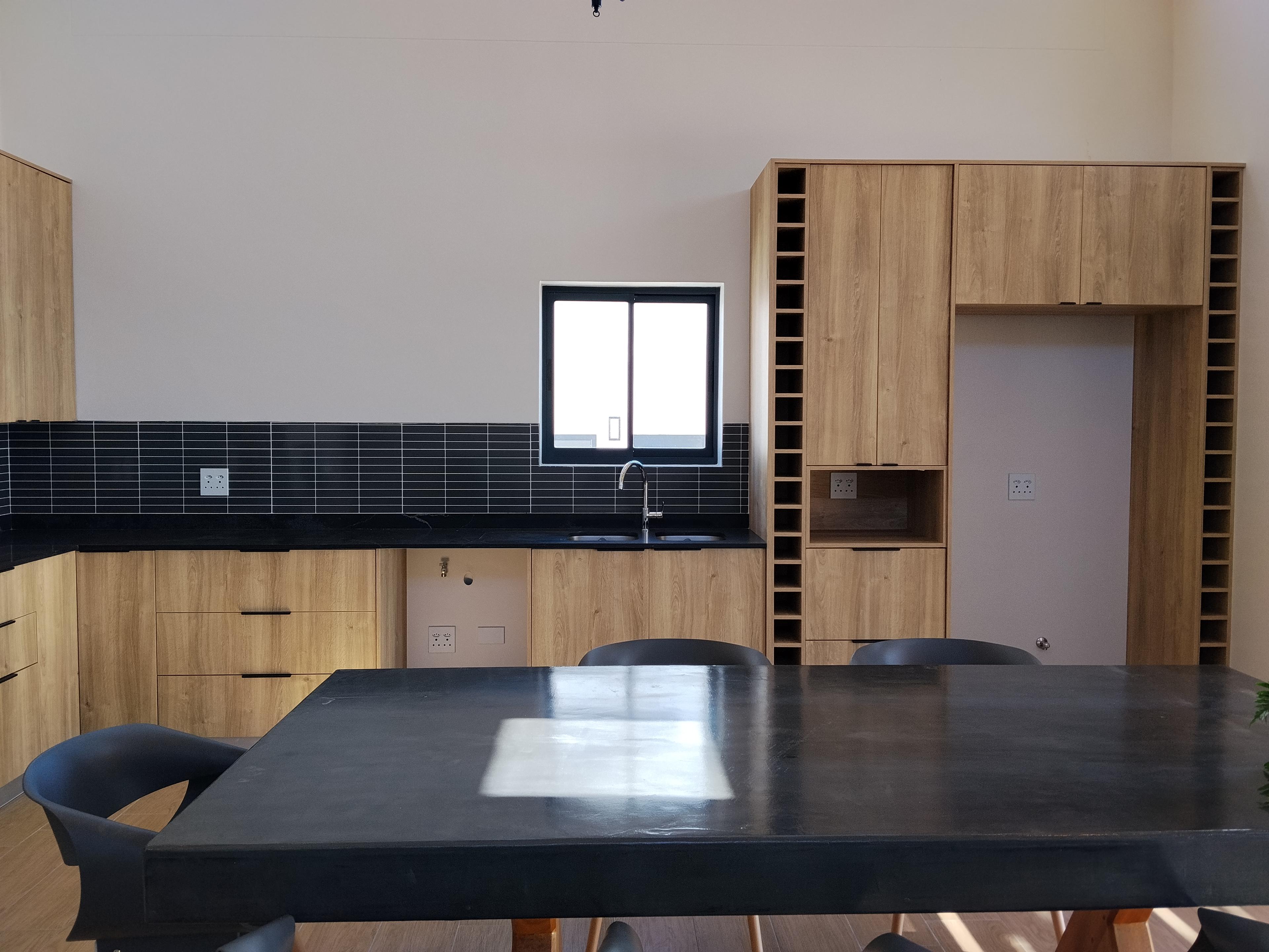 Image 5 of 6