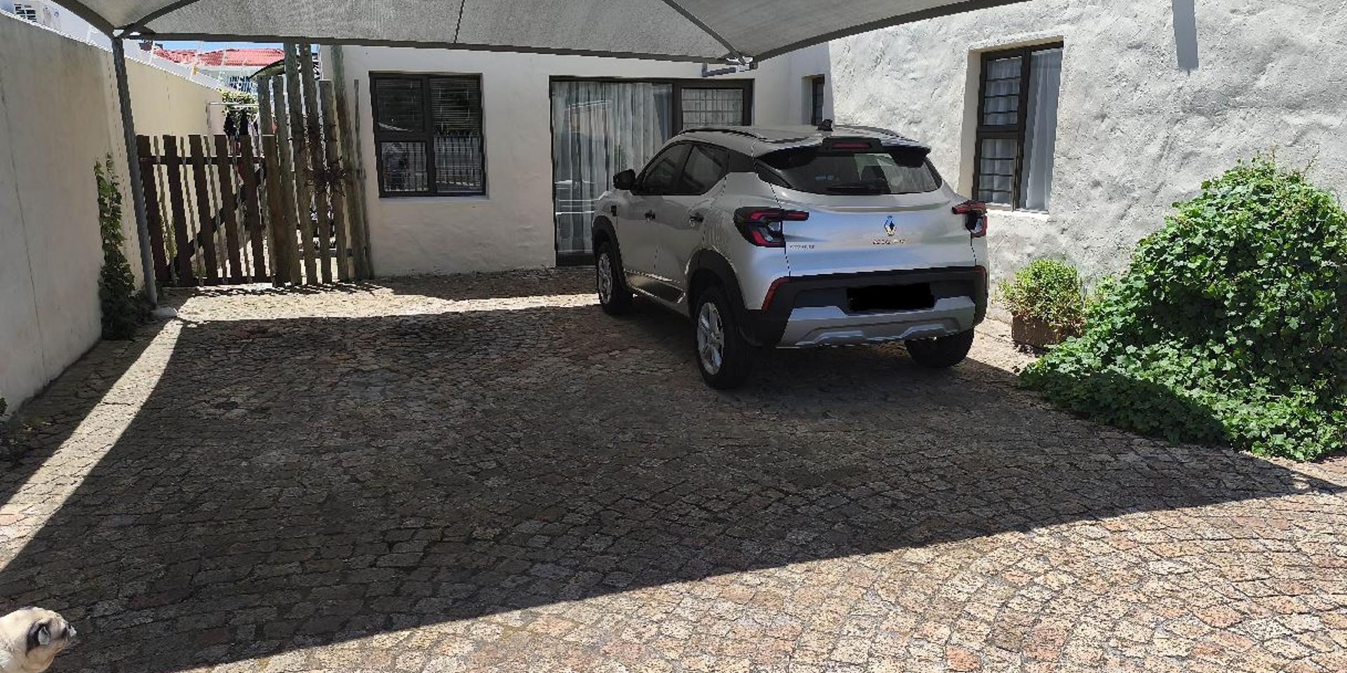Image 2 of 6