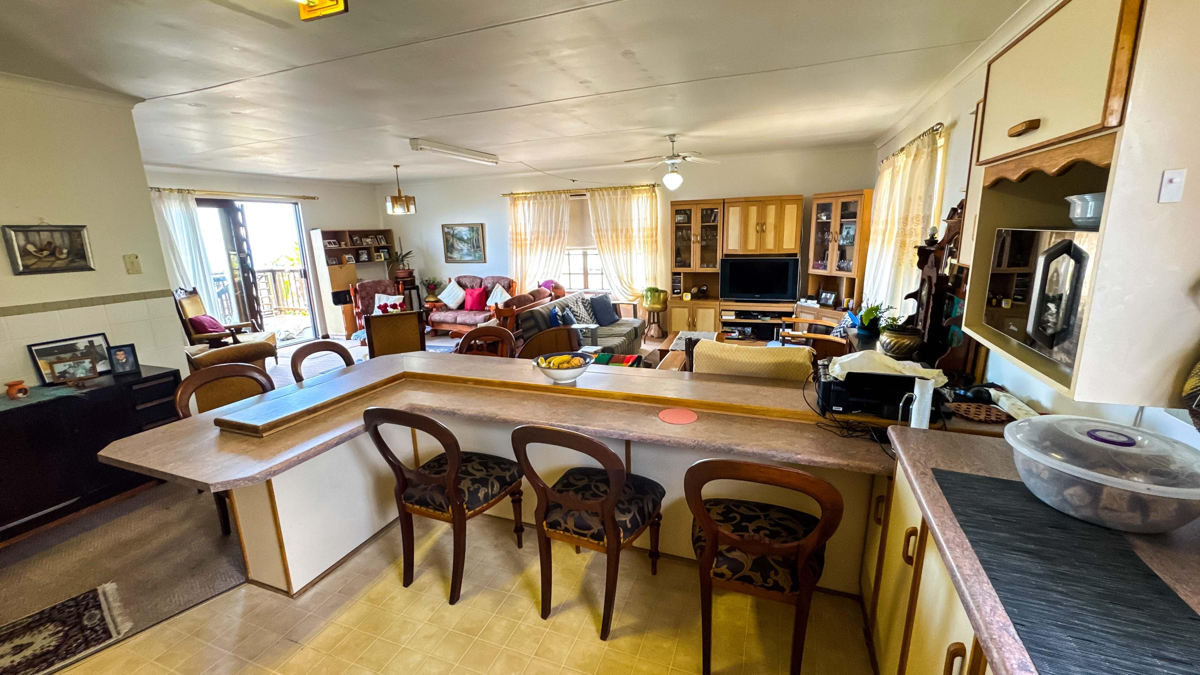 Image 2 of 6