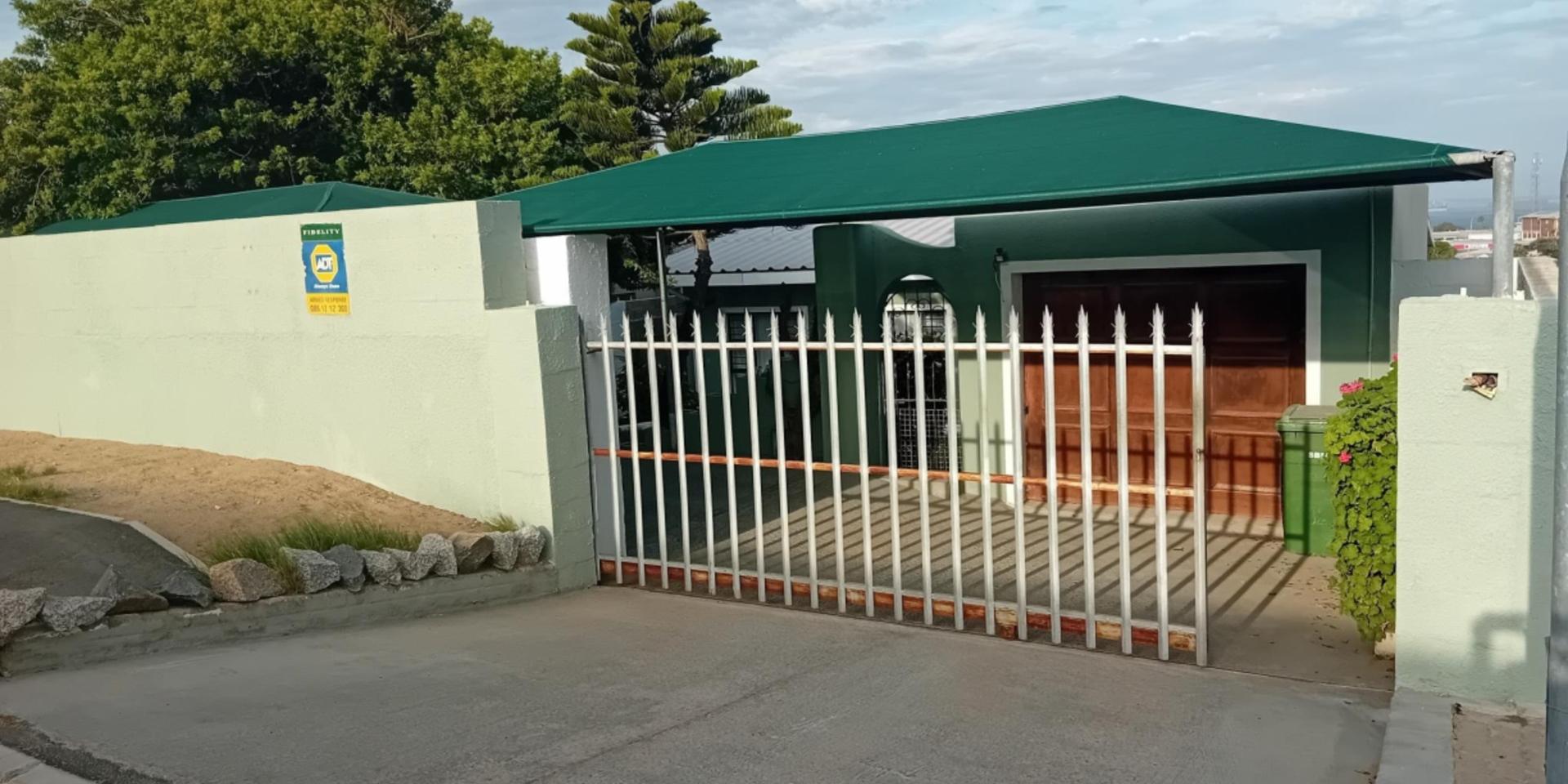 Image 2 of 6
