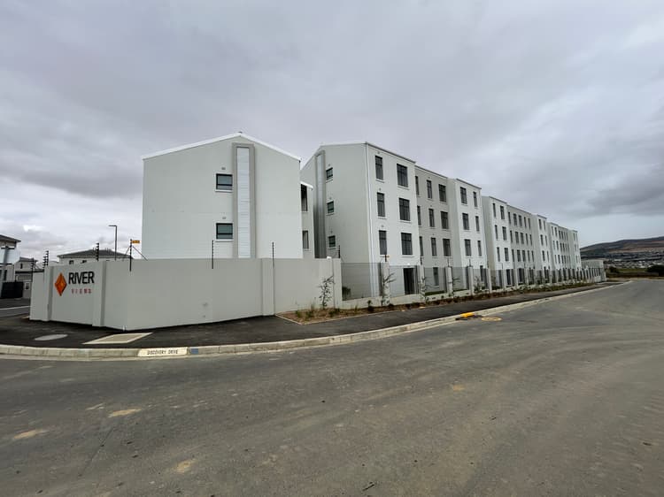 Main property image