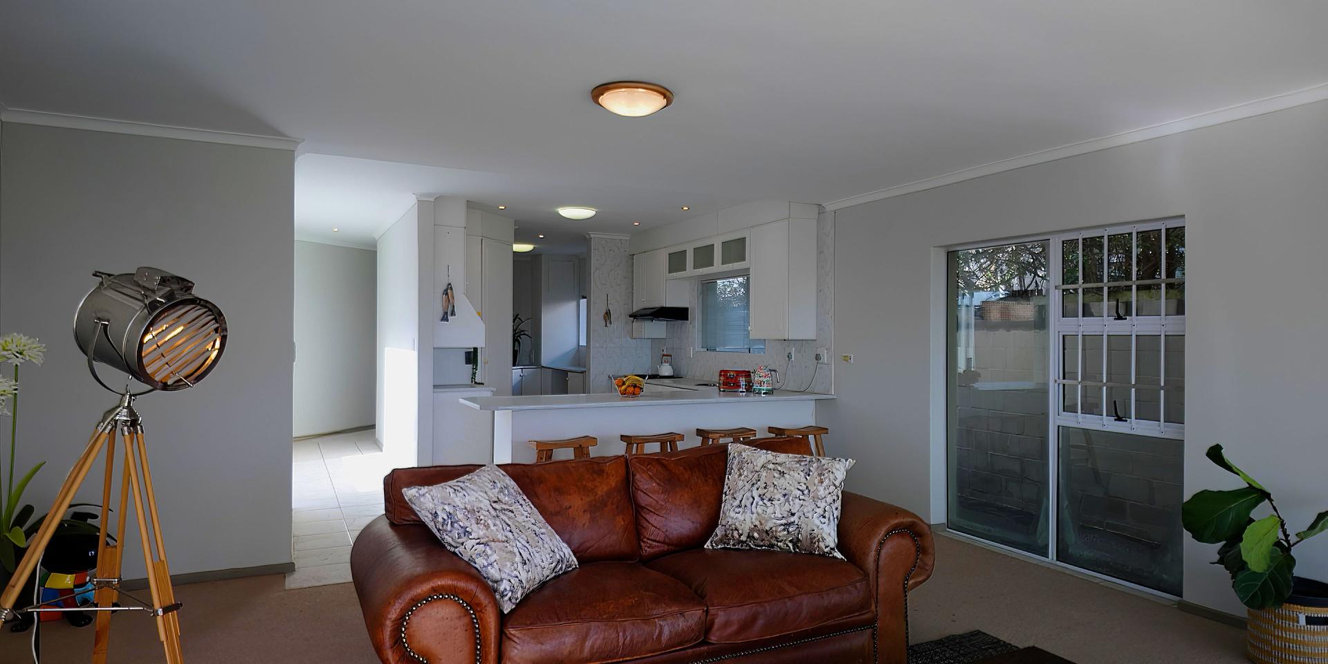 Image 4 of 6