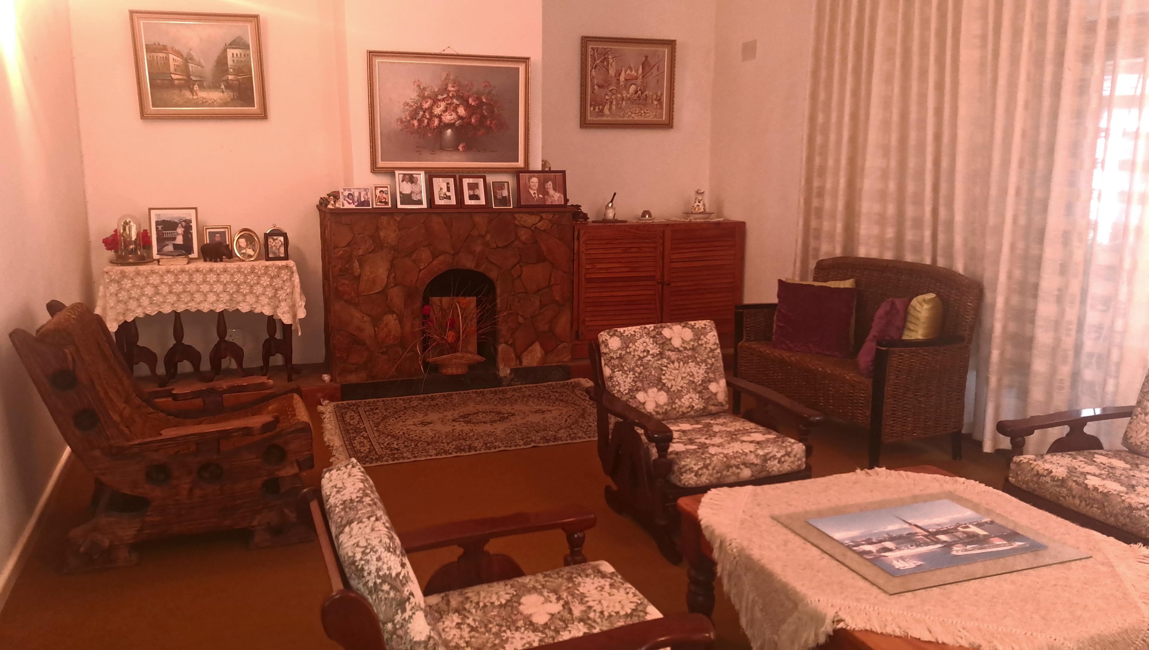Image 4 of 6