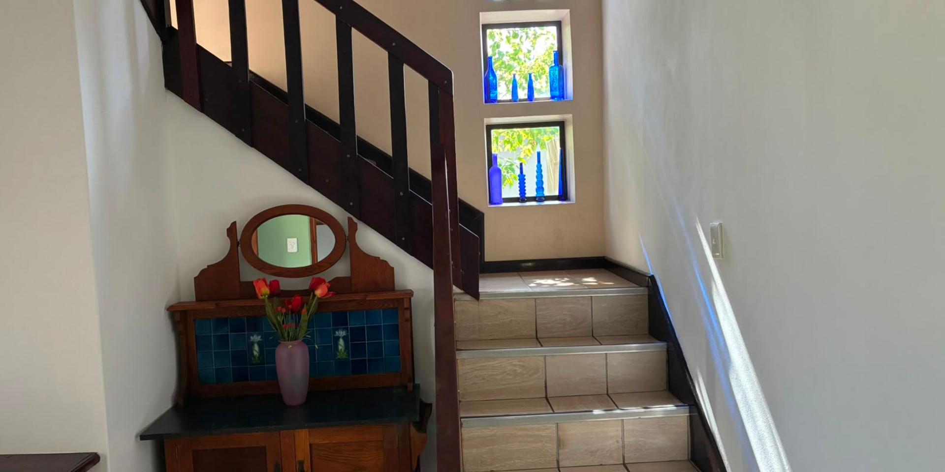 Image 2 of 6