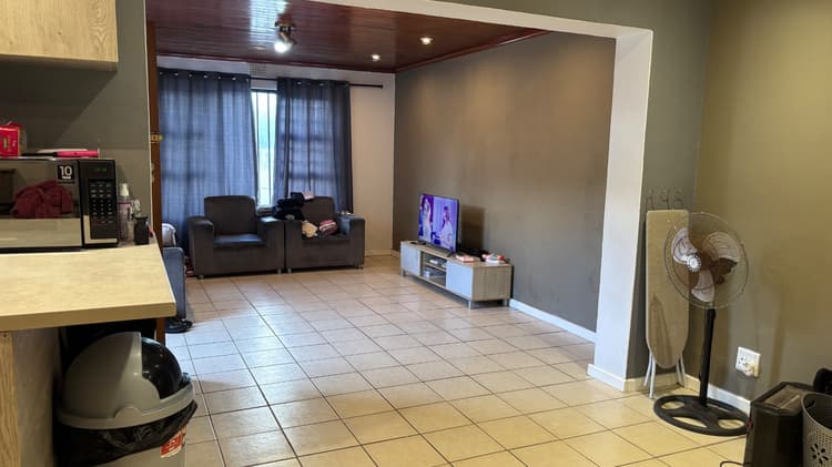 Main property image