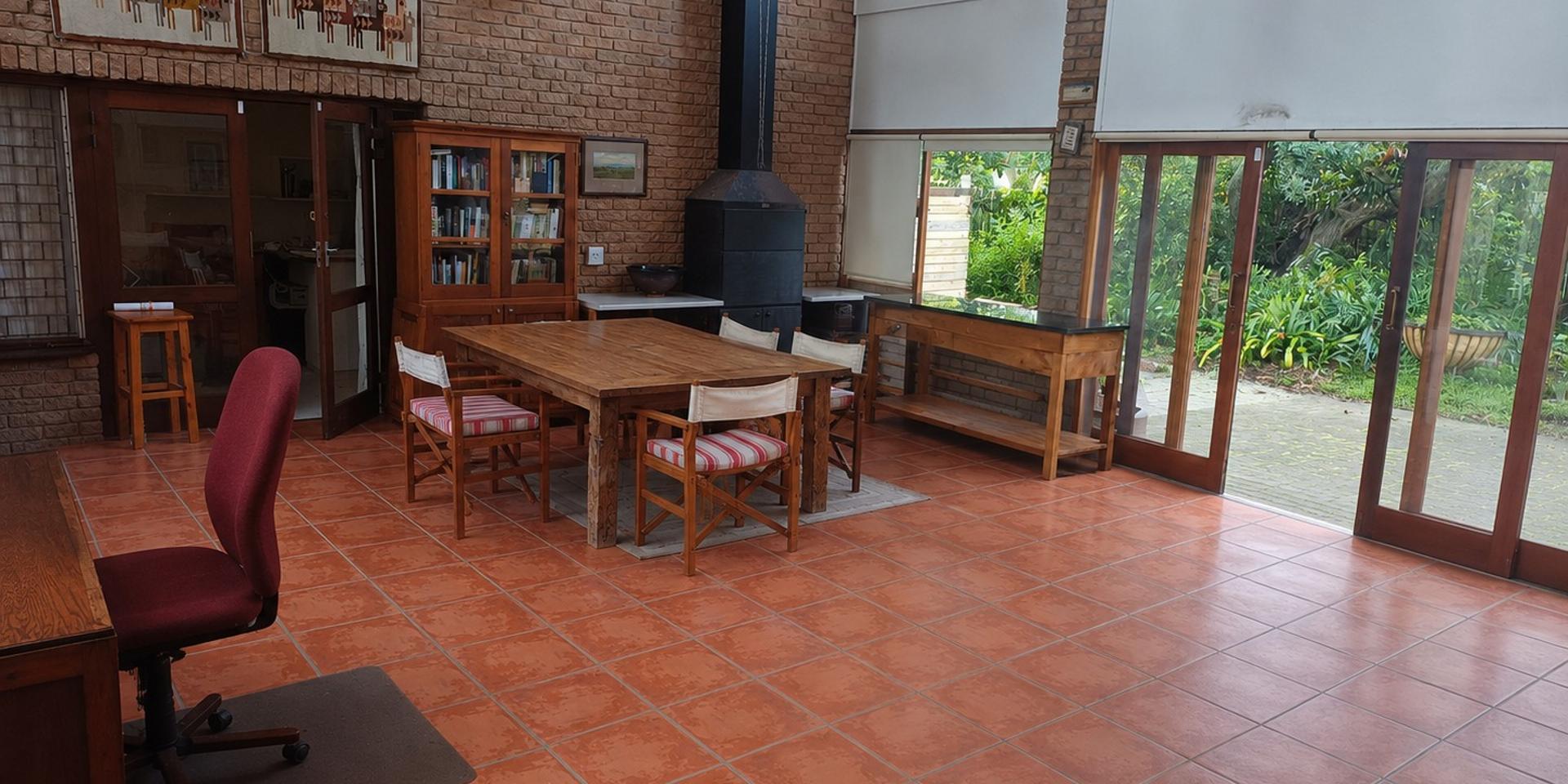 Image 3 of 6