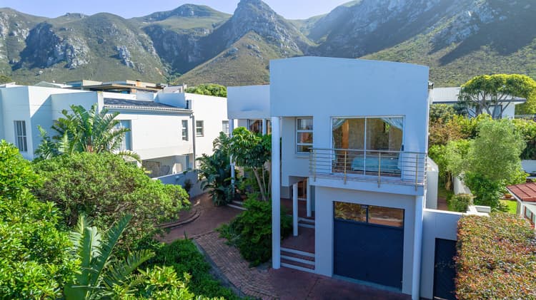 Main property image