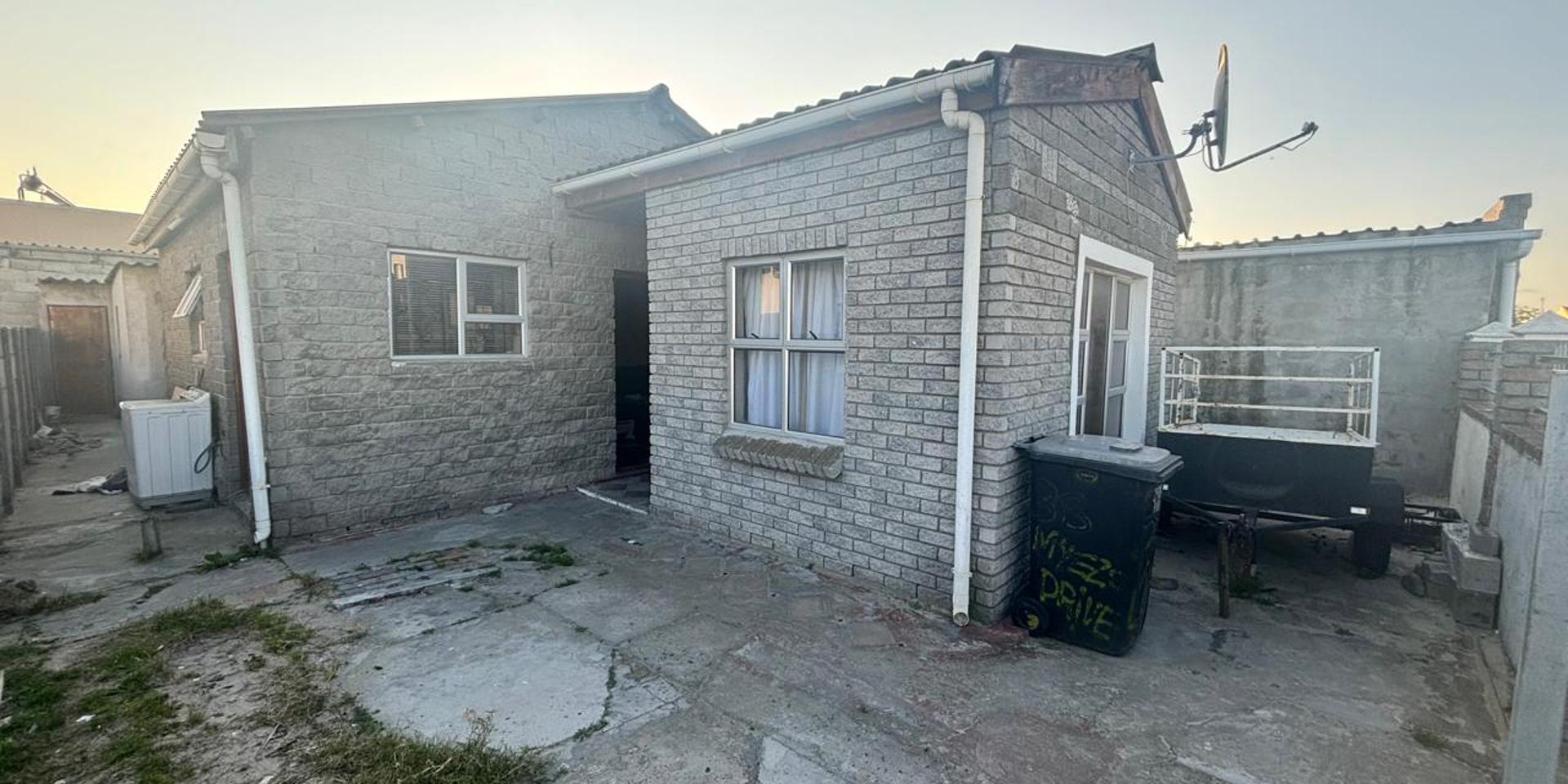 Image 5 of 6
