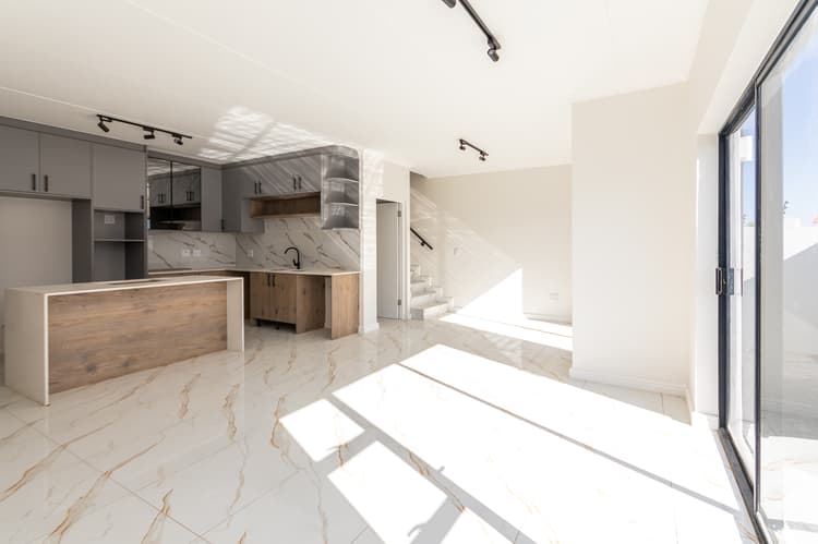 Main property image