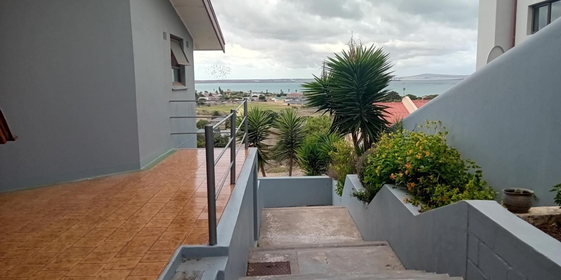 Image 5 of 6