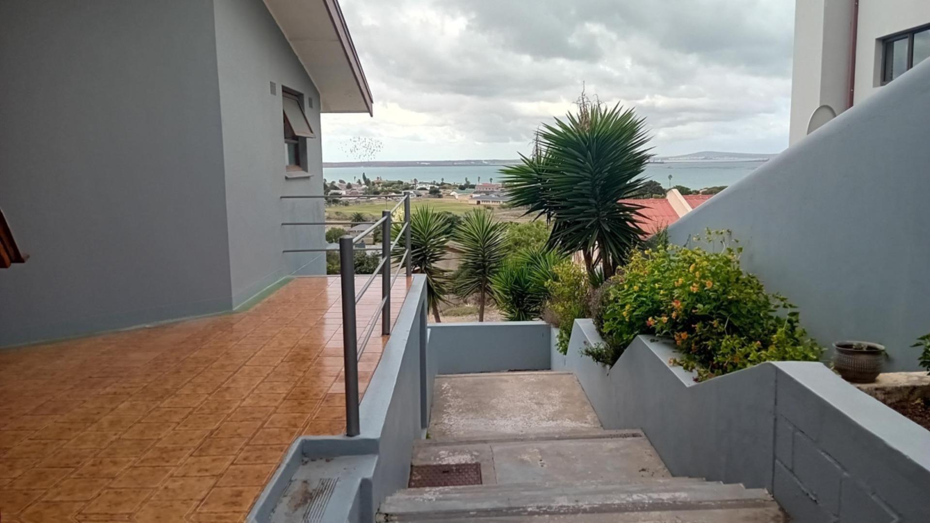 Image 5 of 6