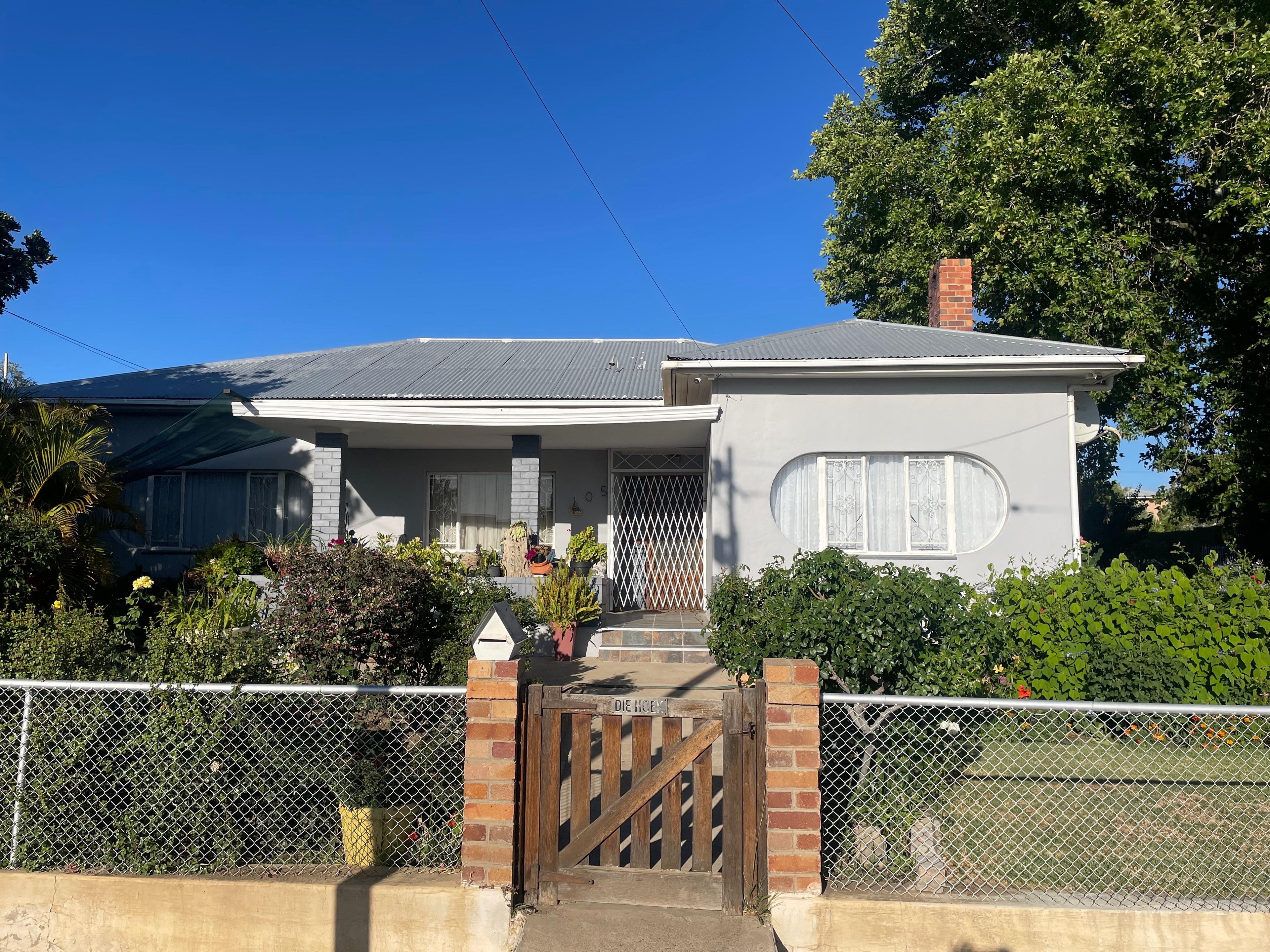 Image 1 of 6