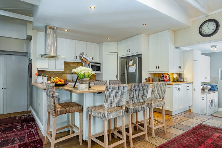 Main property image