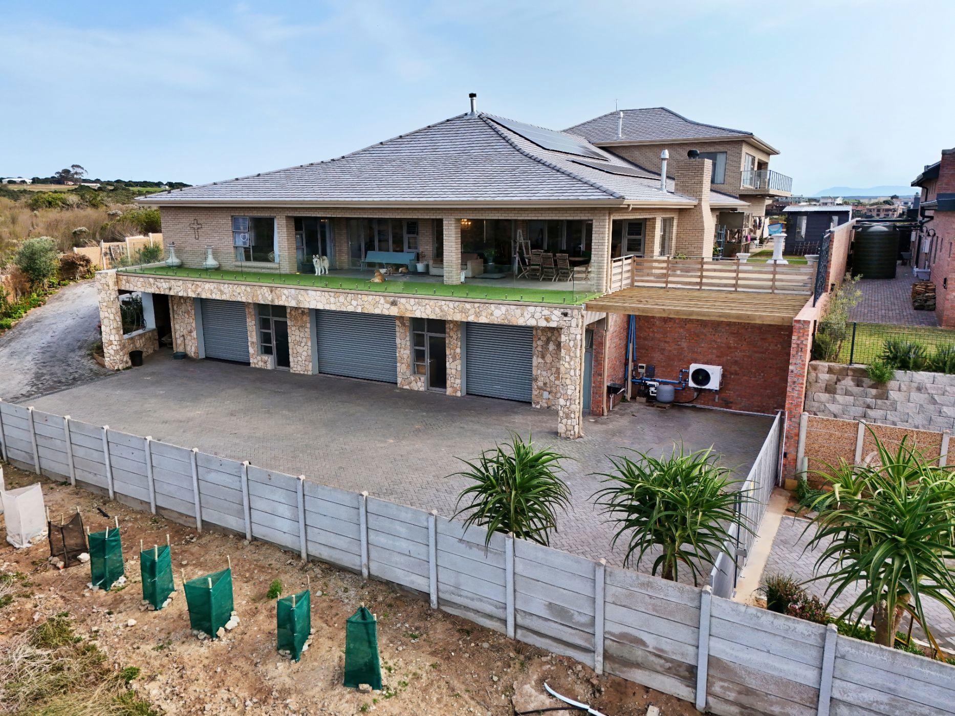 Image 2 of 6