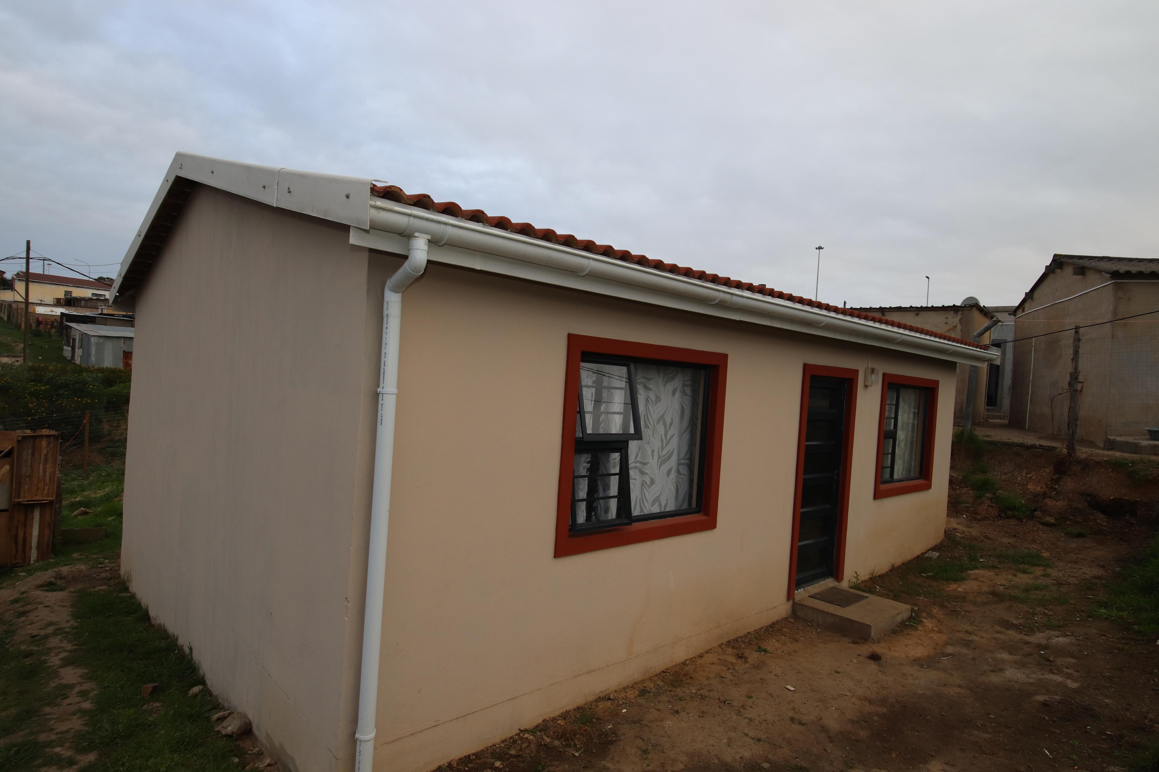 Image 2 of 6