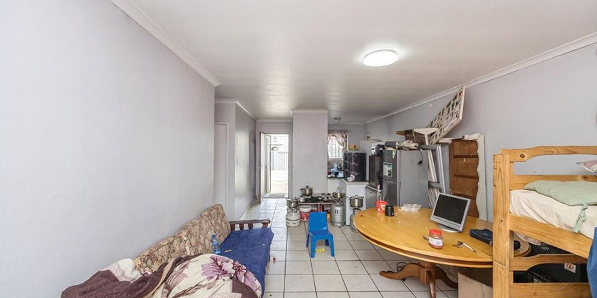 Image 1 of 6