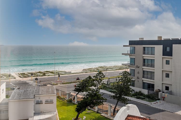 Main property image