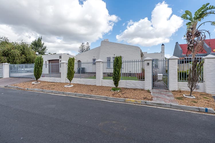 Main property image