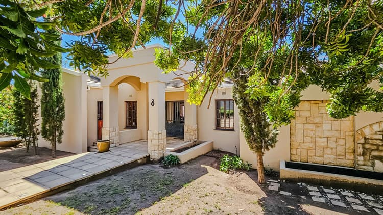 Main property image