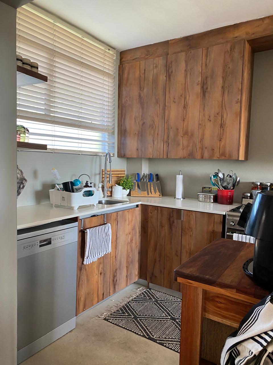 Image 4 of 6