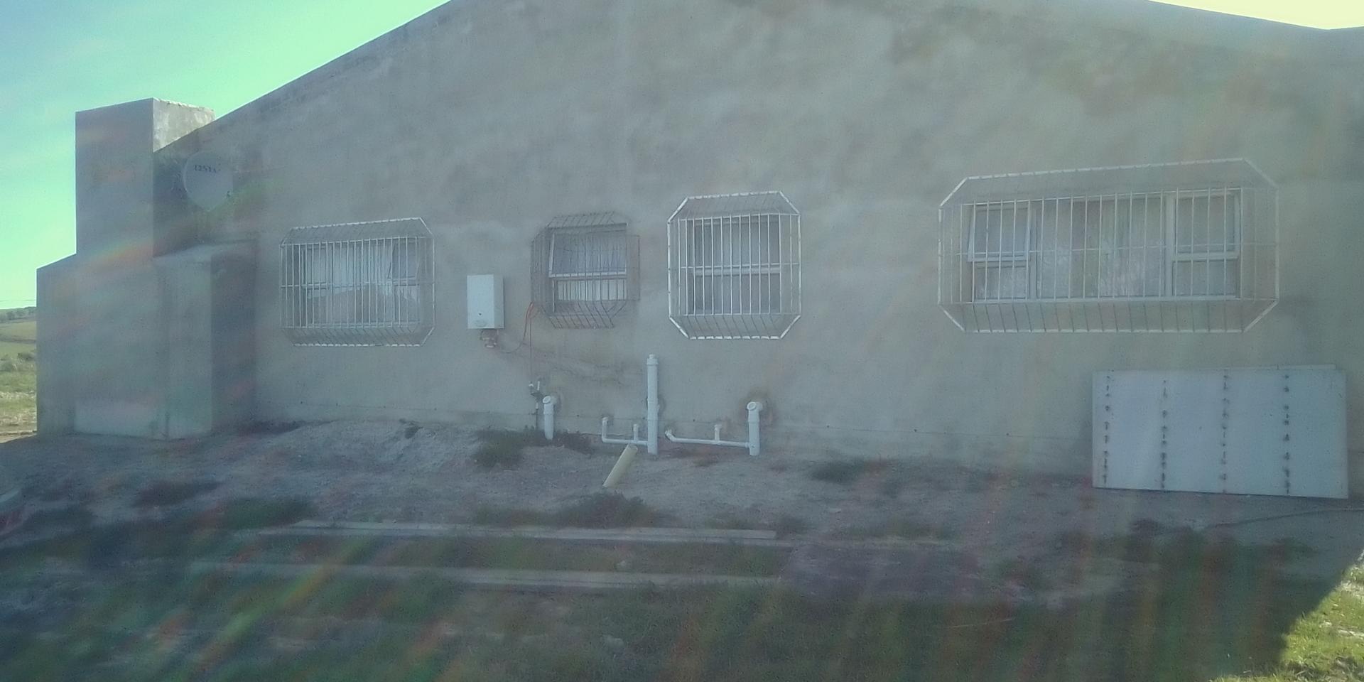 Image 3 of 6