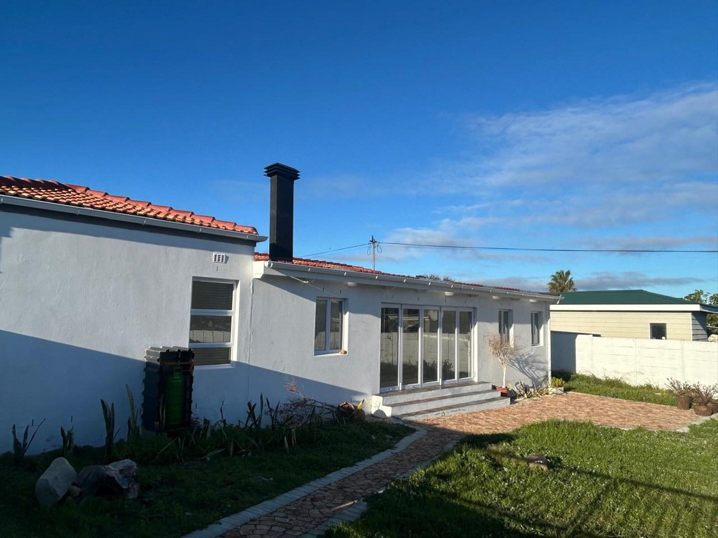 Image 2 of 6