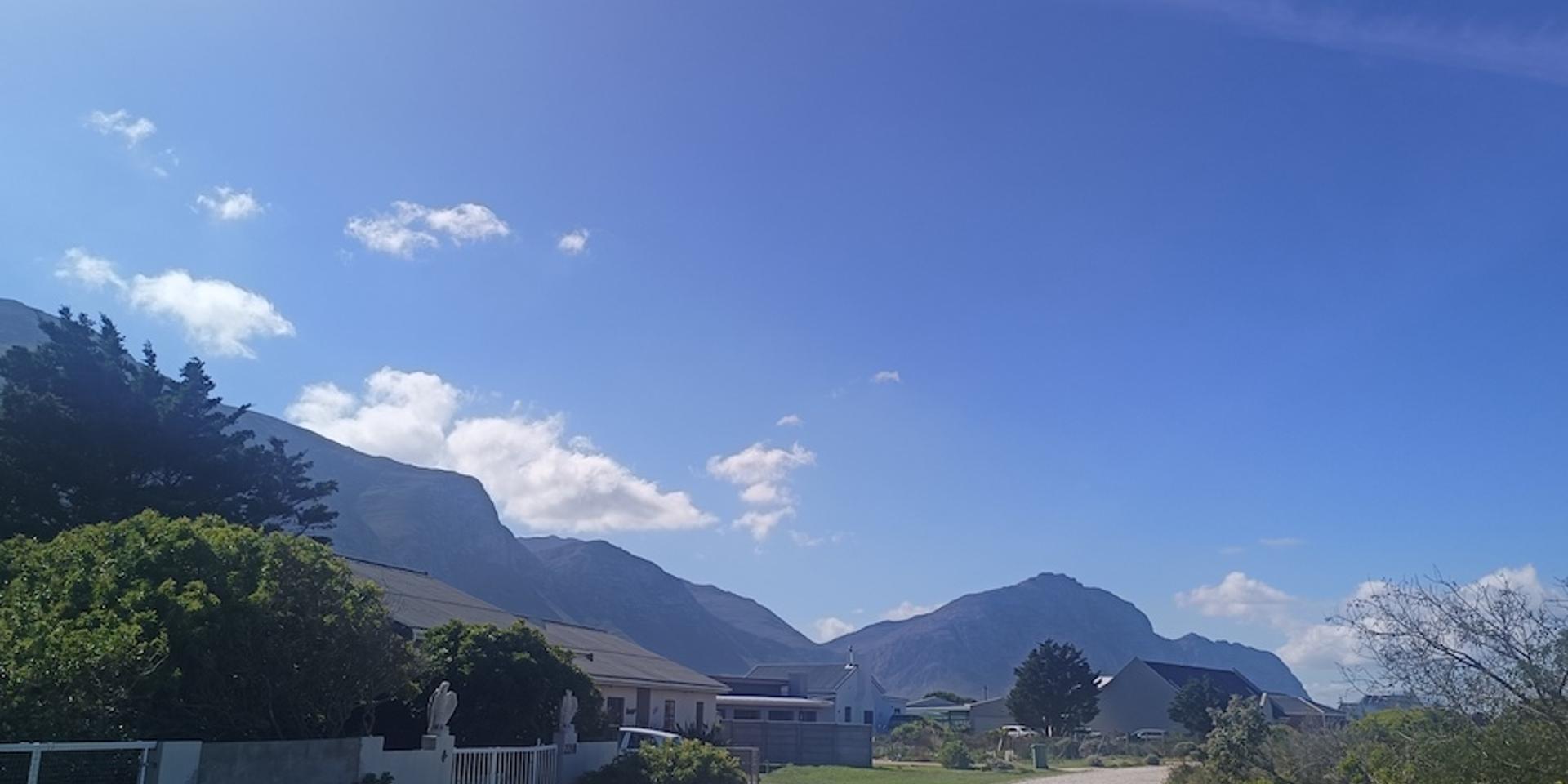 Image 4 of 6