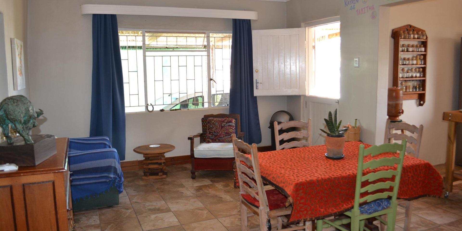 Image 3 of 6