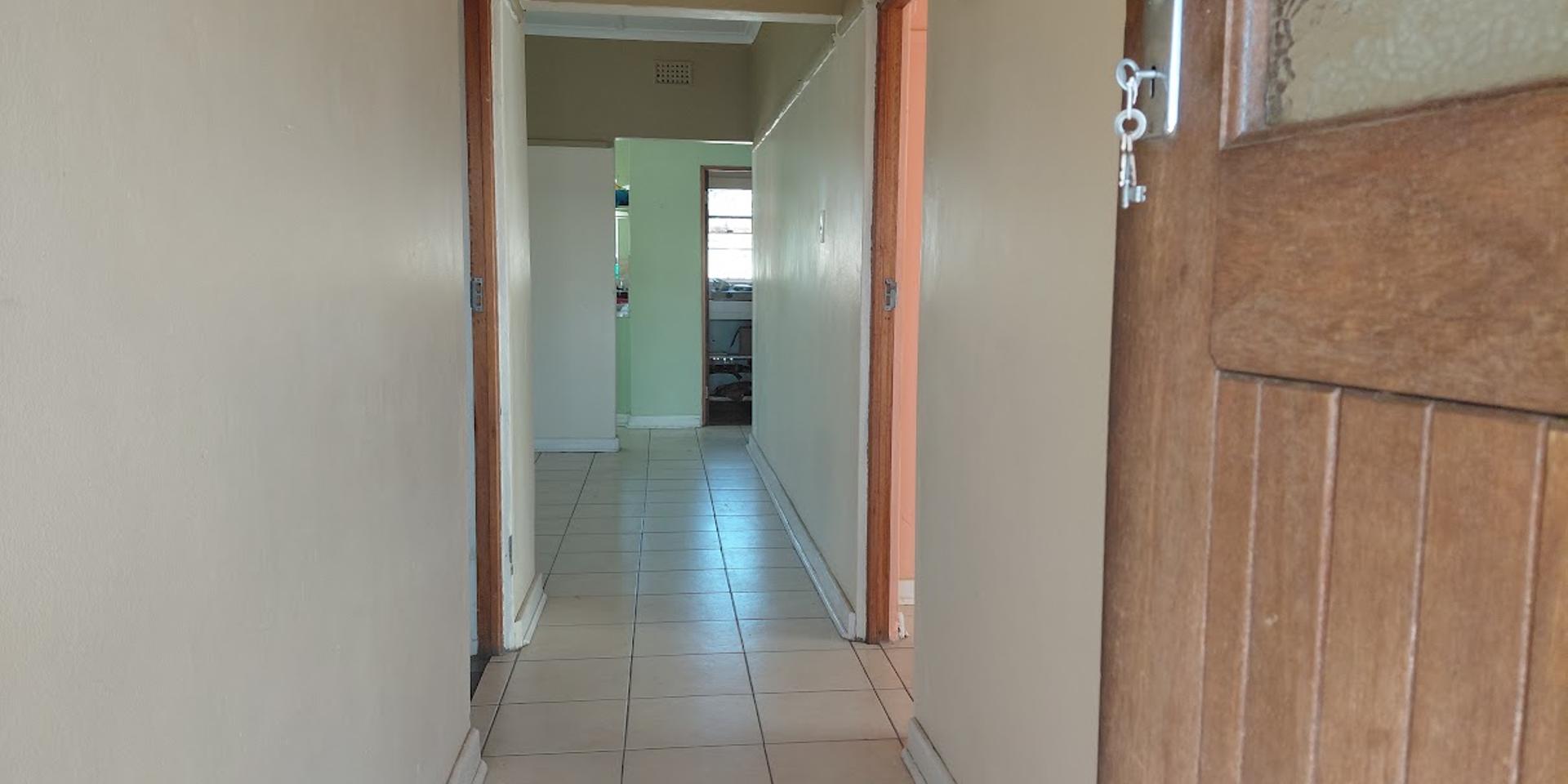 Image 3 of 6