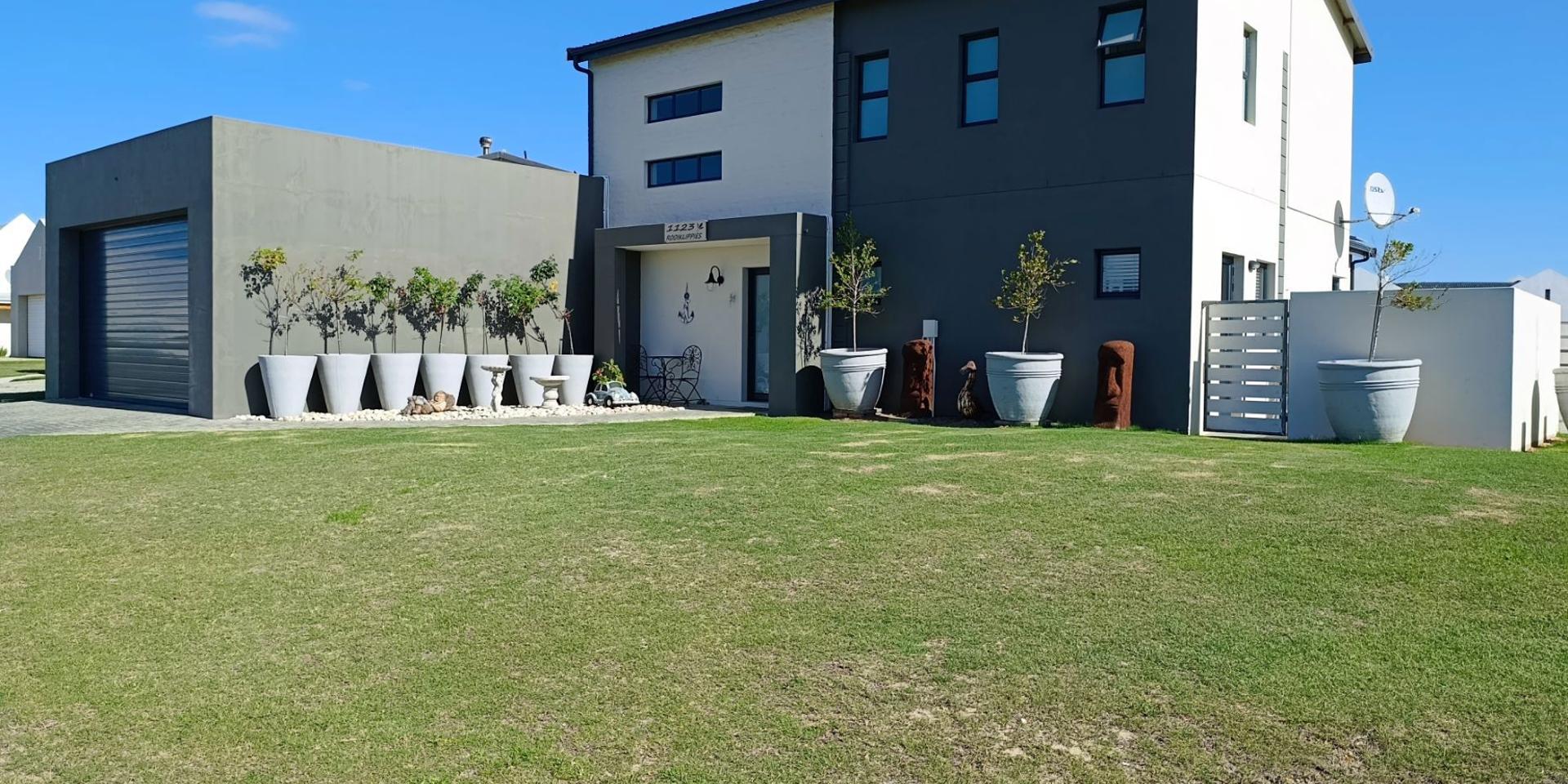 Image 2 of 6