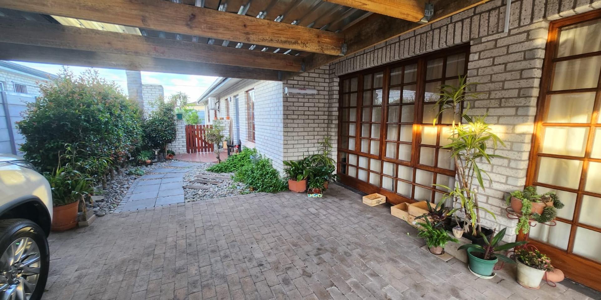 Image 2 of 6