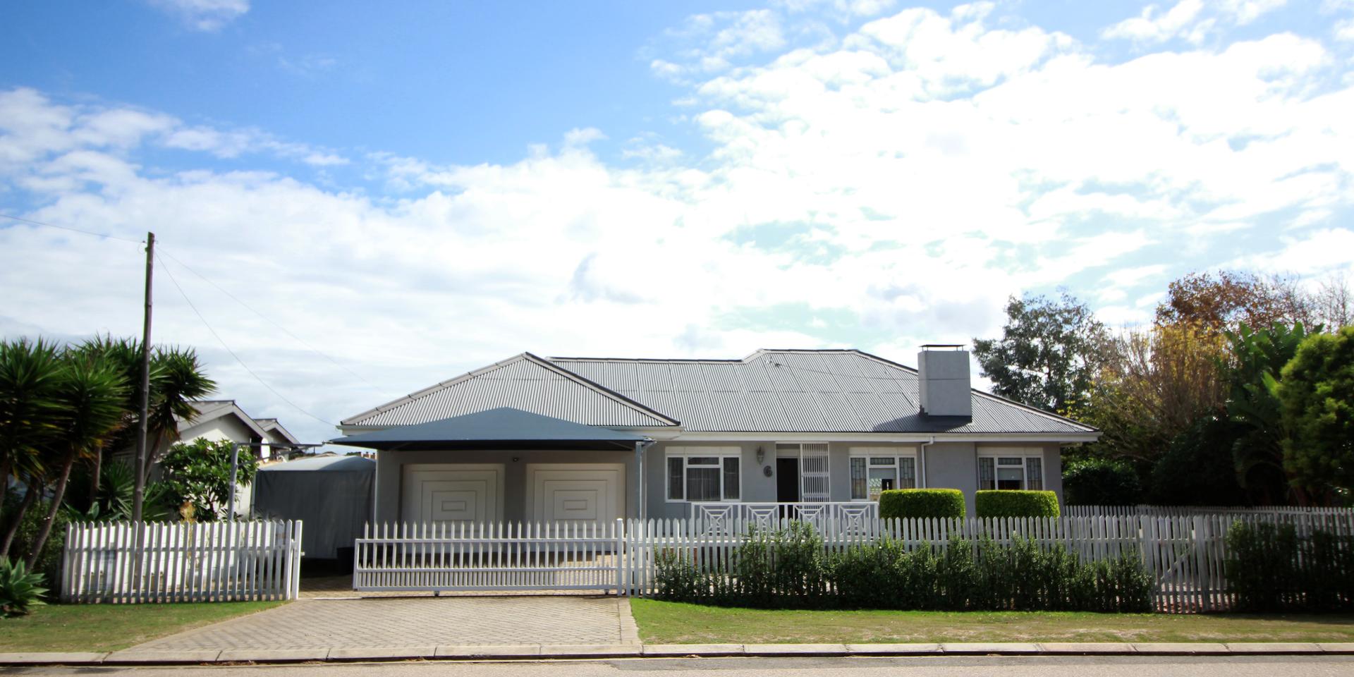 Image 3 of 6