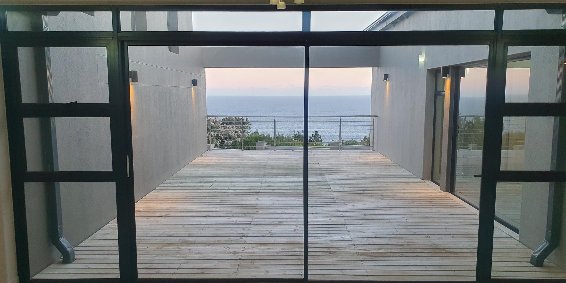Image 4 of 6