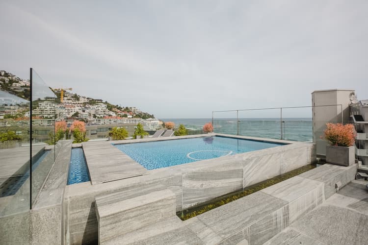 Main property image