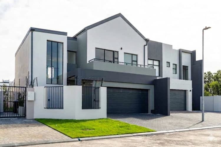 Main property image
