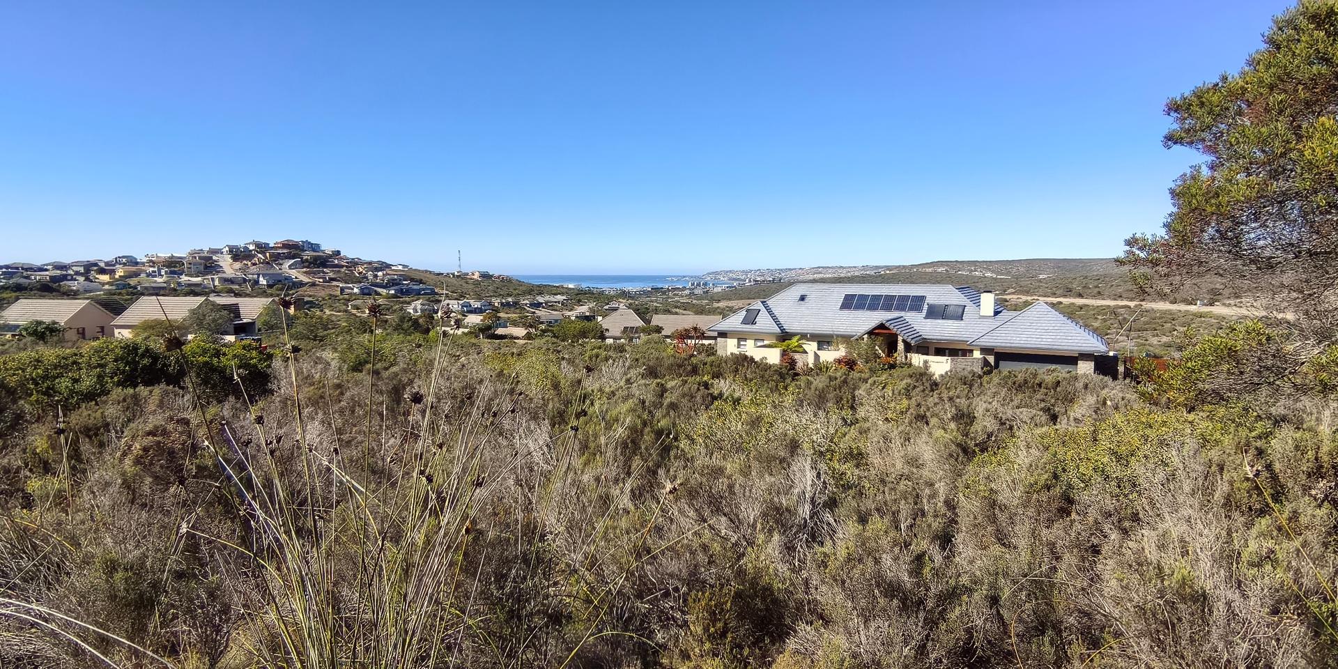 Image 2 of 6