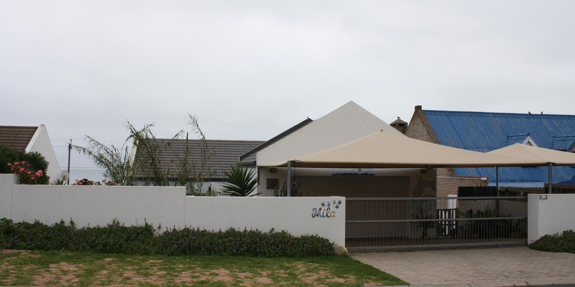 Image 3 of 6