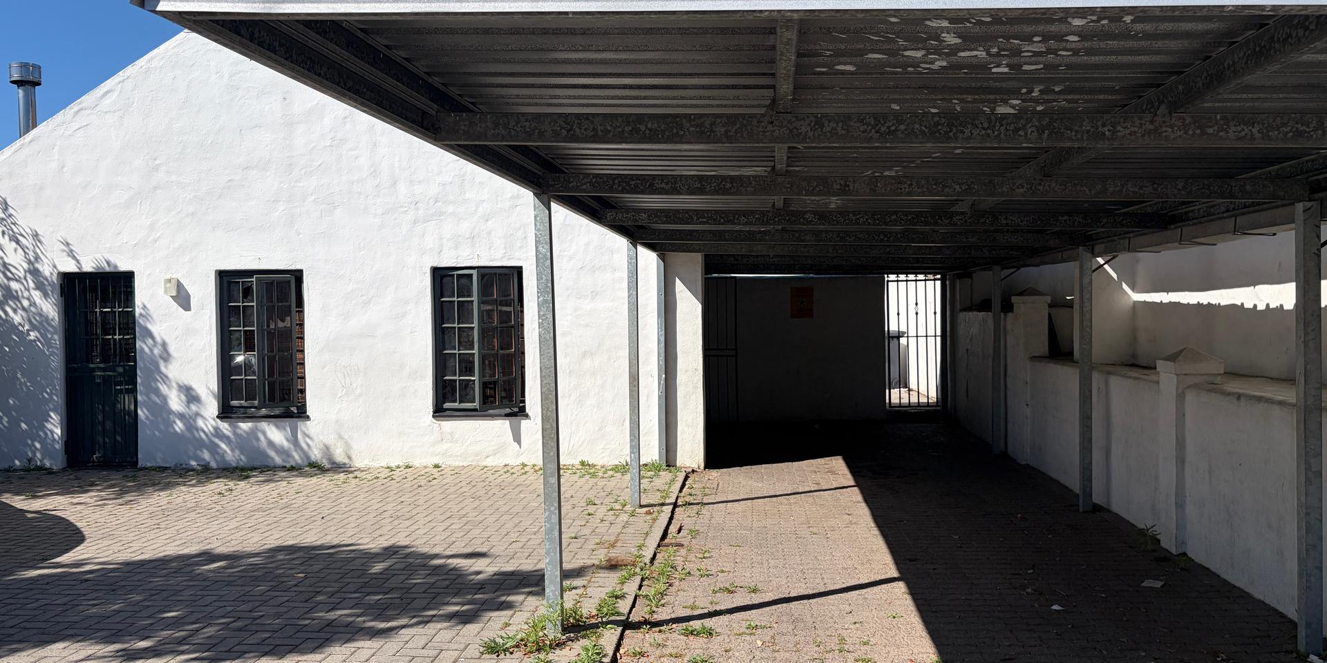 Image 2 of 6
