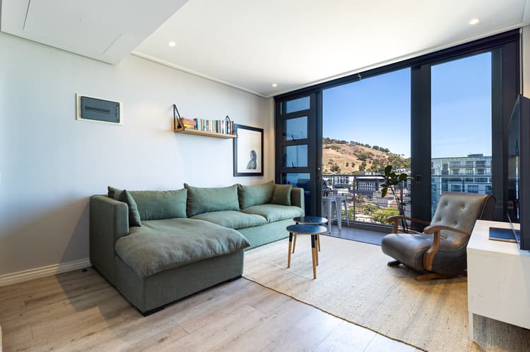 Main property image