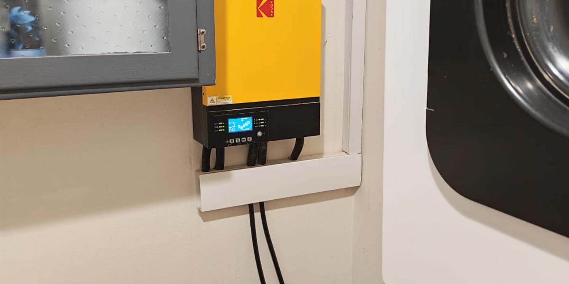 Image 1 of 6