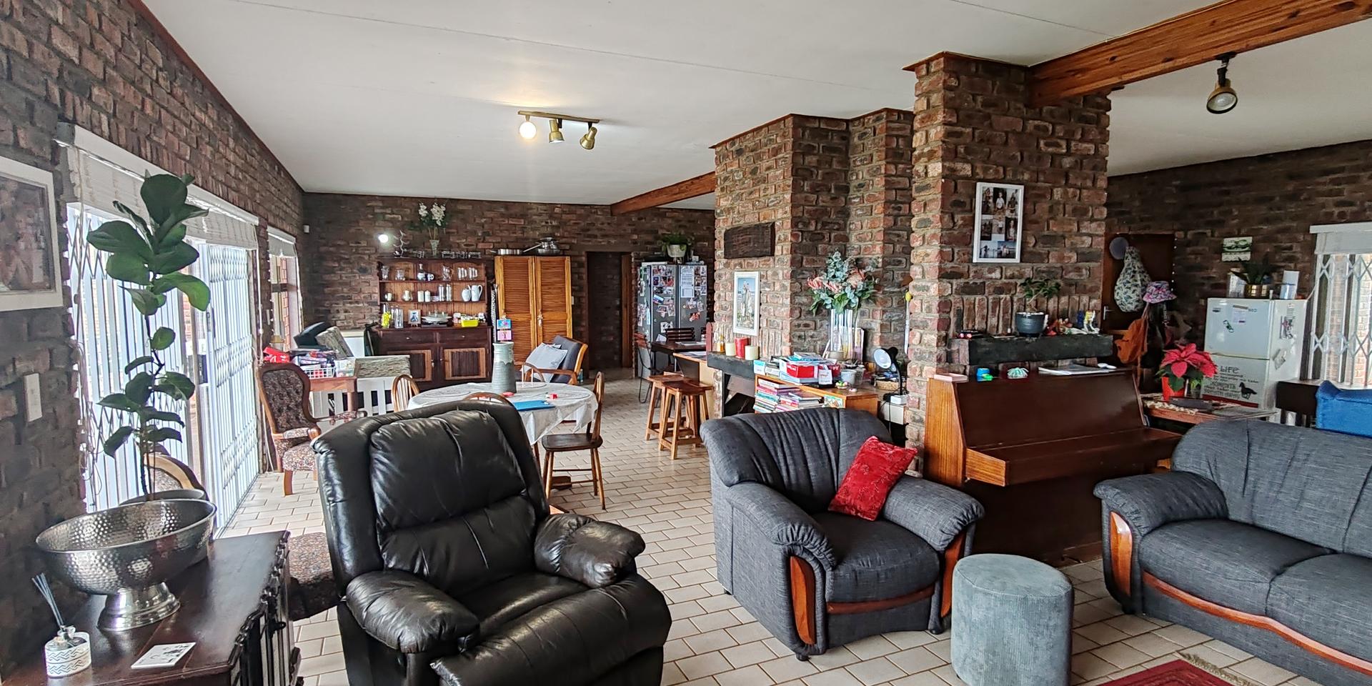 Image 4 of 6